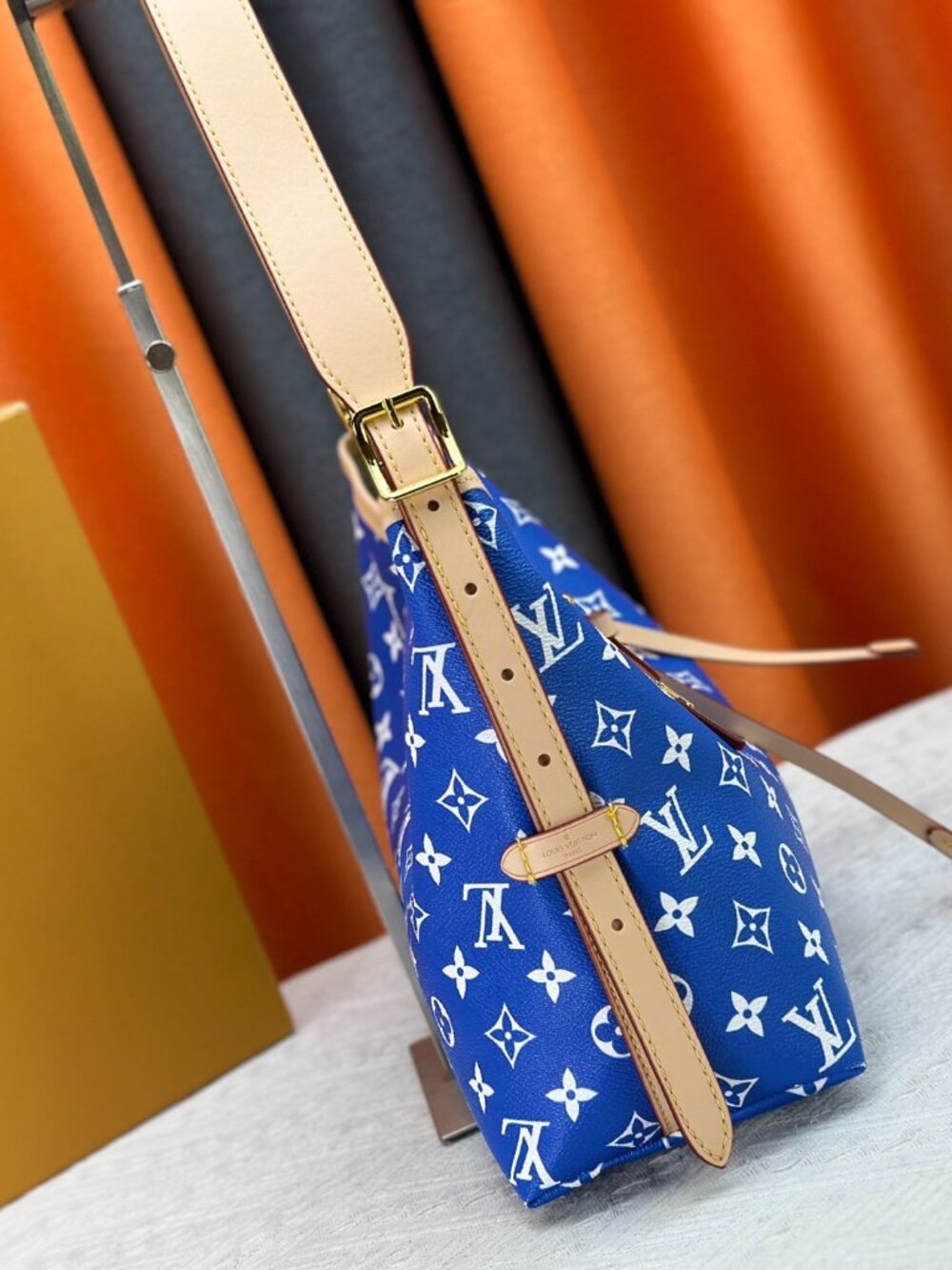 NWT - Louis Vuitton Authentic Bags - Picture 3 of 9